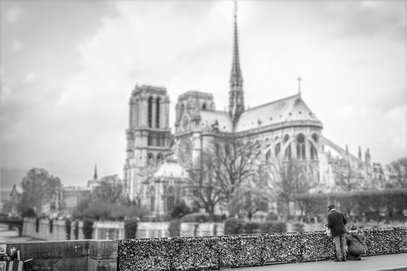 famous Place, near, people, seine River, black And White, europe, scale, person, puente, gray, church, photo, architecture, castle, monochrome, 5K, paris - France