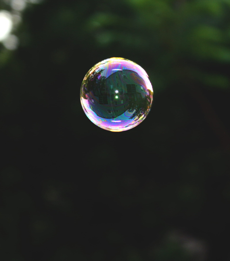 nature, geometric shape, Water Droplet, day, lightweight, sphere, outdoors, vulnerability, blowing, fun, droplet, focus on foreground, close-up, soap, soap Sud