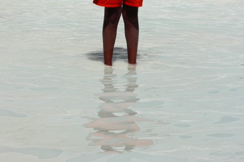 lifestyles, 2K, reflexion, human foot, standing, human limb, children, unrecognizable person, body part, turkey, barefoot, reflection, one person, foot