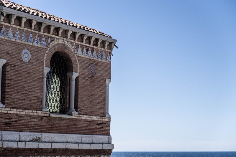  building exterior, no people, marine landscape, ornate, france, nature, architectural column, menton, low angle view, blue, arch, history, copy space