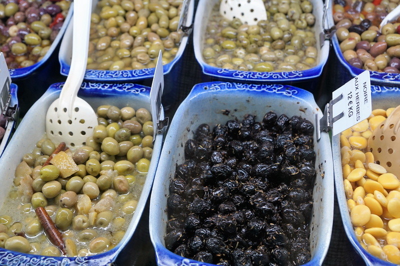 green olive, olive, retail, cucumbers, variation, buffet, break, feta cheese, fruits, raw food, no people, tomatoes, healthy eating, france, nutrition