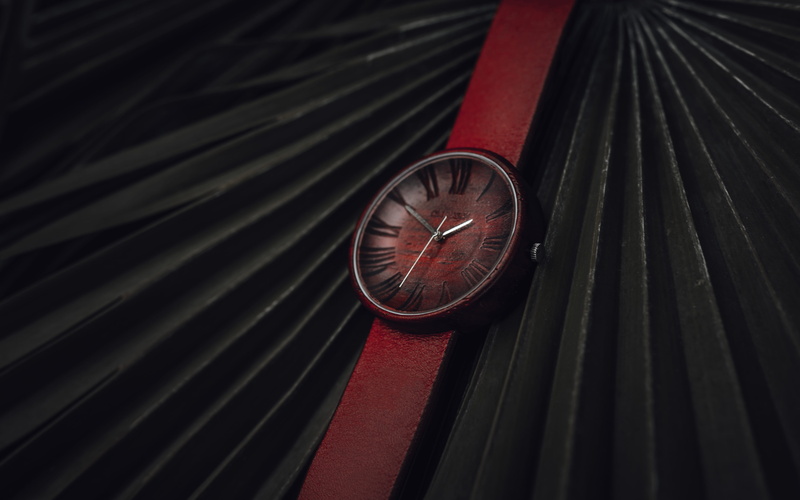 pattern, striped, metal, indoors, minute hand, close-up, menton, ovi watch, personal accessory, circle, france, selective focus, geometric shape, instrument of time