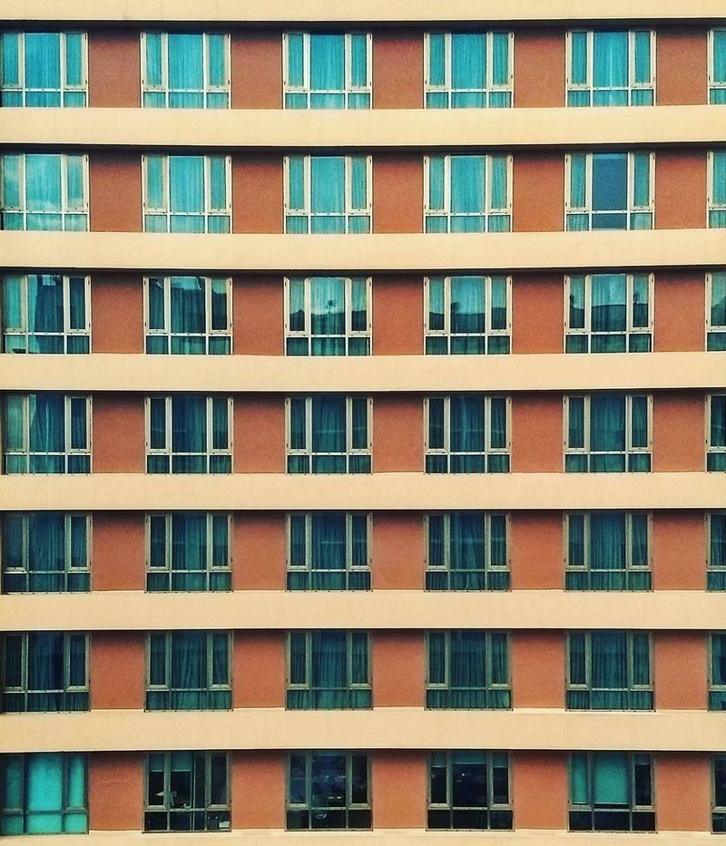 repetition, elevated, day, outdoors, business, window, exterior, in a row, glass items, building exterior, expression, contemporary, tallest, glass - material