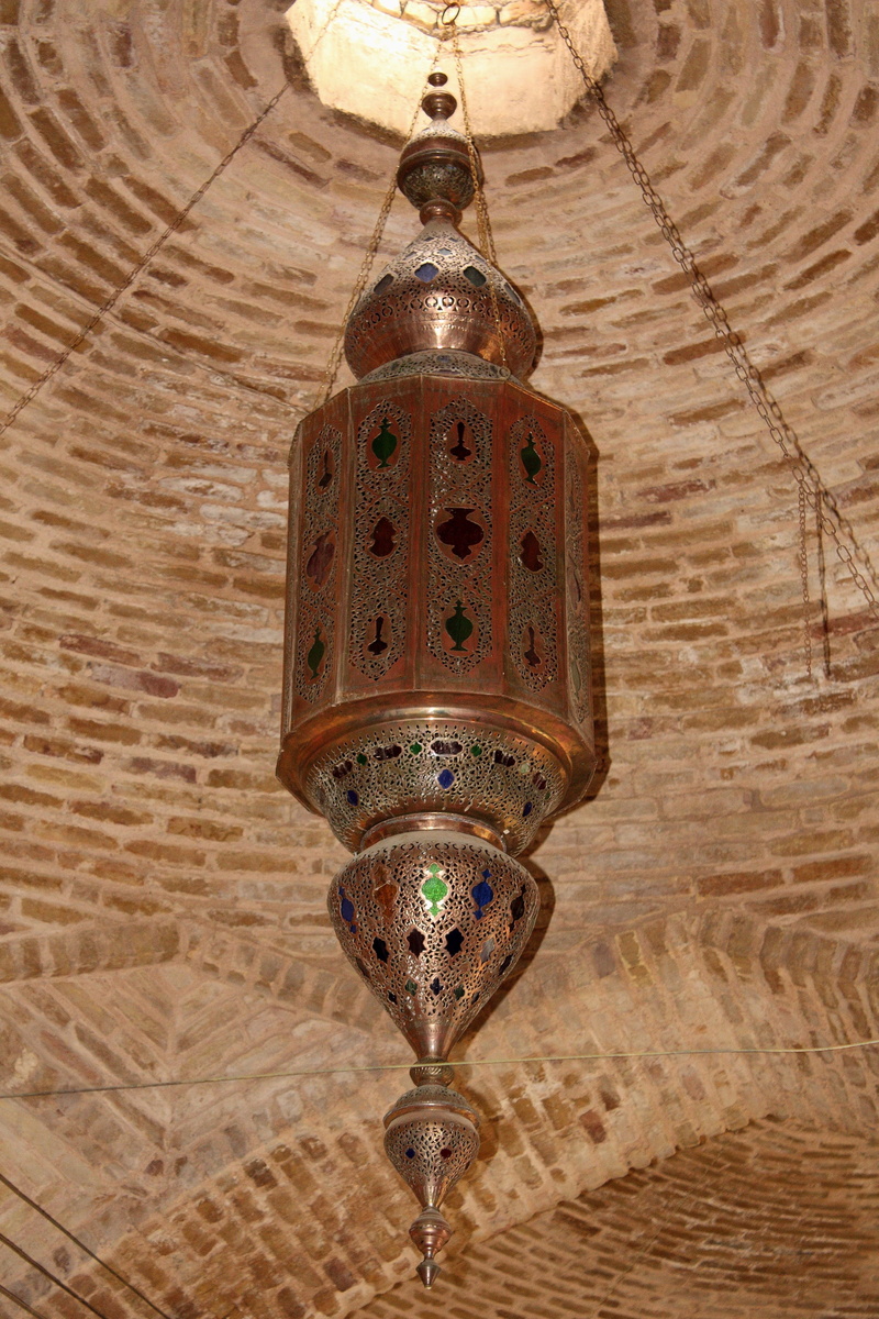 electric lamp, illuminated, built structure, light, chandelier, lapm, 4K, esfahan, the mosque, electric light, no people, indoors, pendant light, old