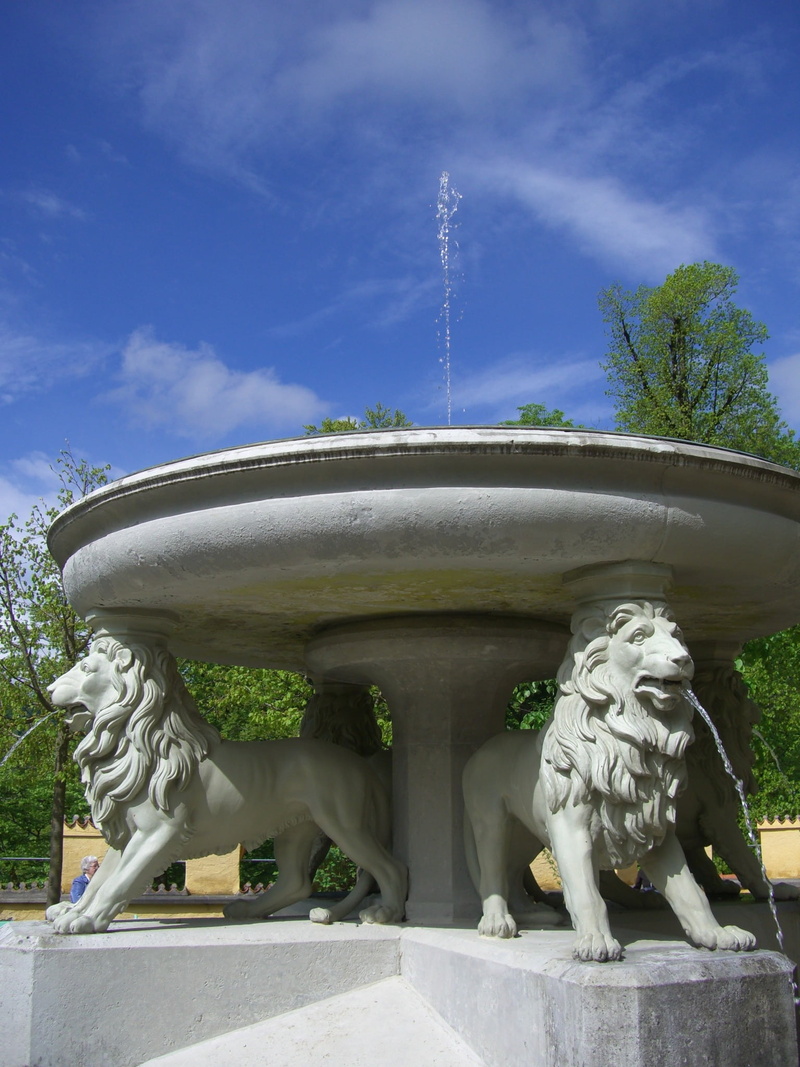 human representation, sky, lion fountain, art and craft, architecture, male likeness, low angle view, fountain, nature, craft, hohenschwangau, schlossgarten