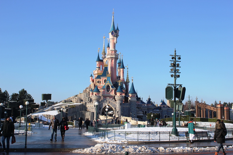 nature, disney, europe, sunny, large group of people, clear sky, 5K, building exterior, travel destinations, built structure, castle, sky, crowd, travel