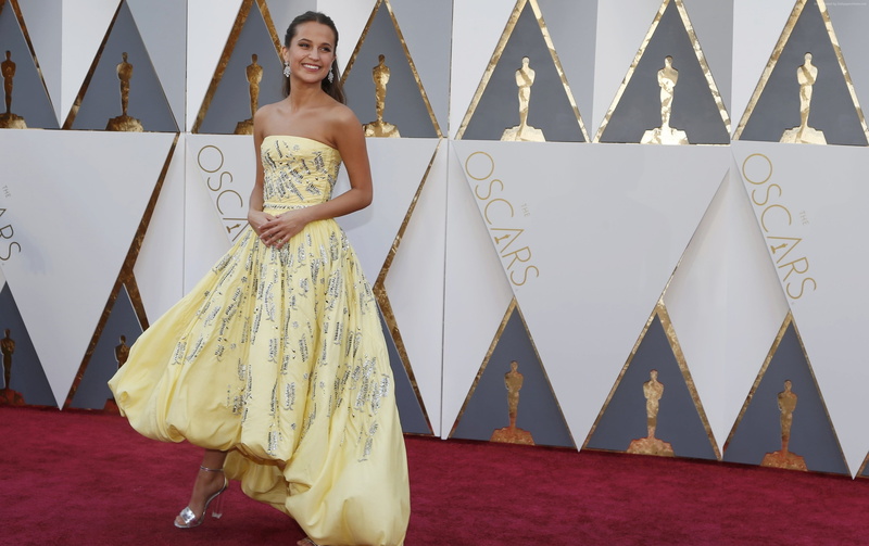 Alicia Vikander, dress, young adult, portrait, emotion, front view, 2K, leisure activity, beautiful woman, full length, one person, actress, young women