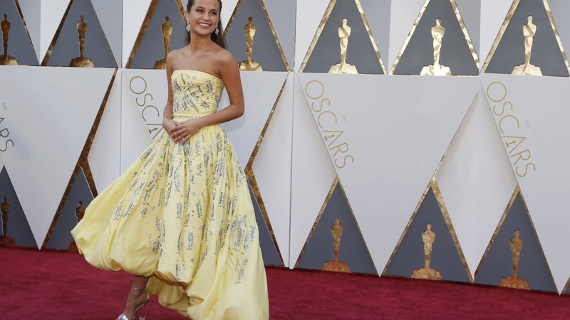 strapless, 4K, red carpet, Most popular celebs, actress, Oscar 2016, s, yellow, dress, Alicia Vikander, women