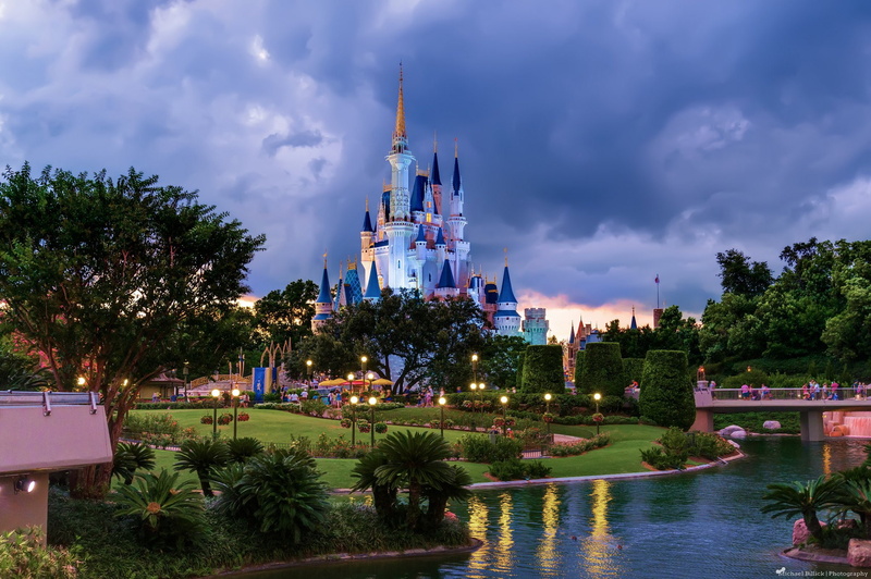 buildings, 1080P, hotel, walt disney, cities, studio, orlando, universal, resort, castel, parc, usa, mickey, florida, carousel, entertainment, light, floride