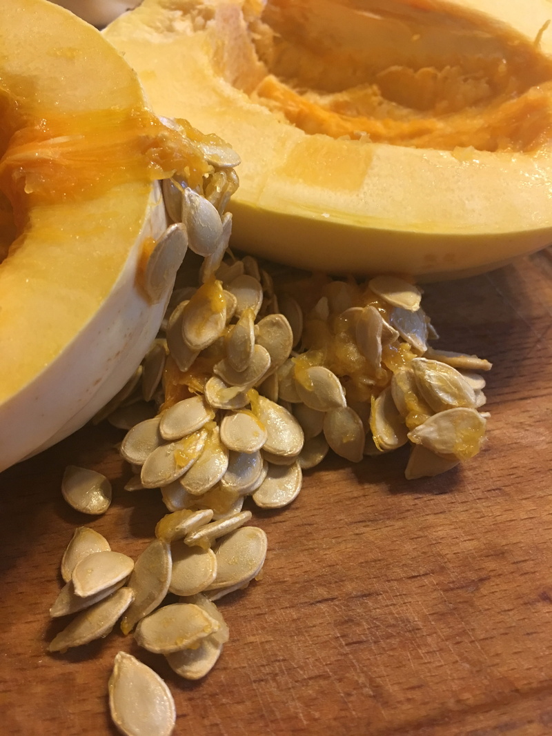wood - material, wellbeing, a vegetable, yellow, 4K, healthy eating, food, Vegetable, indoors, slice, bowl, still life, Pips, large group of objects, focus on foreground