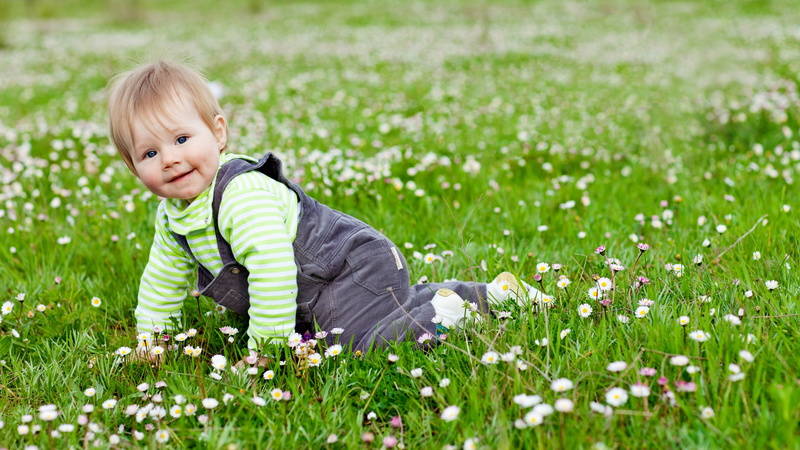 grass, lovely, happy, kid, 5K, baby, garden, children, flowers, joy, game, child, cute, play