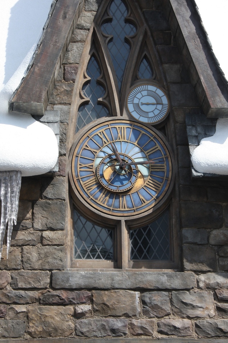 hogsmeade, 4K, time, clock face, minute hand, stone wall, architecture, old, the clock tower,harry potter, low angle view, tower, circle, wall, built structure
