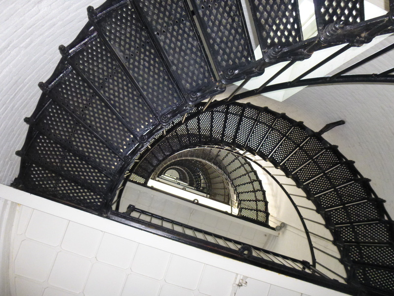 construction, 4K, spiral staircase, circular, structure, built structure, architecture, climb, perspective, railing, stairway, staircase, tile, swirl