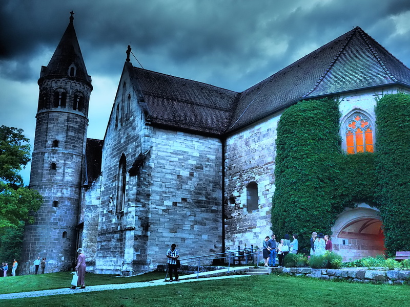 high-contrast image, high dynamic range image, religion, benedictine monastery, plant, dynamics, spooky, outdoors, castle, hdri, monastery, high contrast