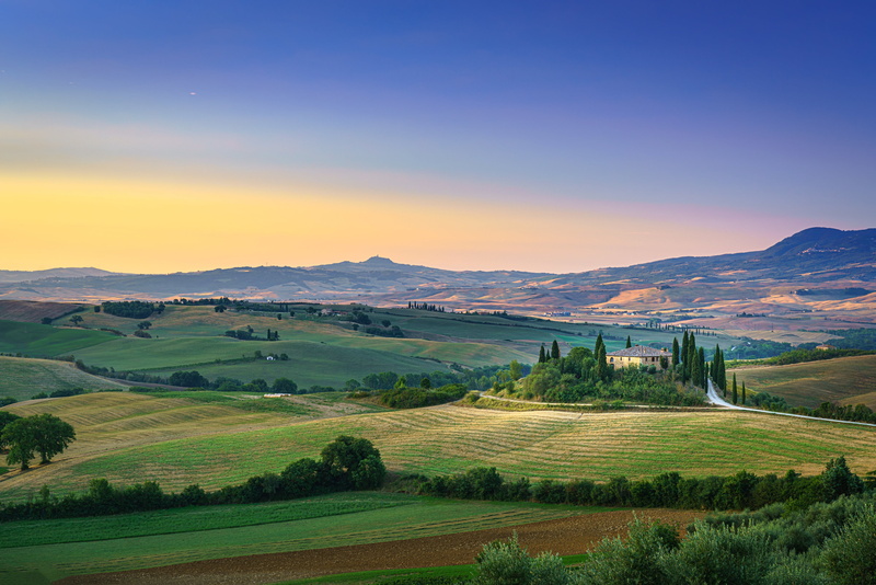 field, San Quirico dorcia, Italy, 4K, Tuscany, hills