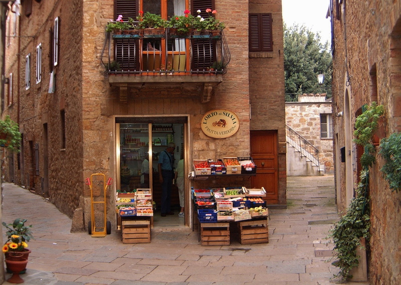 tree, wood - material, footpath, 1080P, outdoors, vegetable stand, alley, visit, city, plant, music, stroll, home, pienza, shopping, potted plant, no people