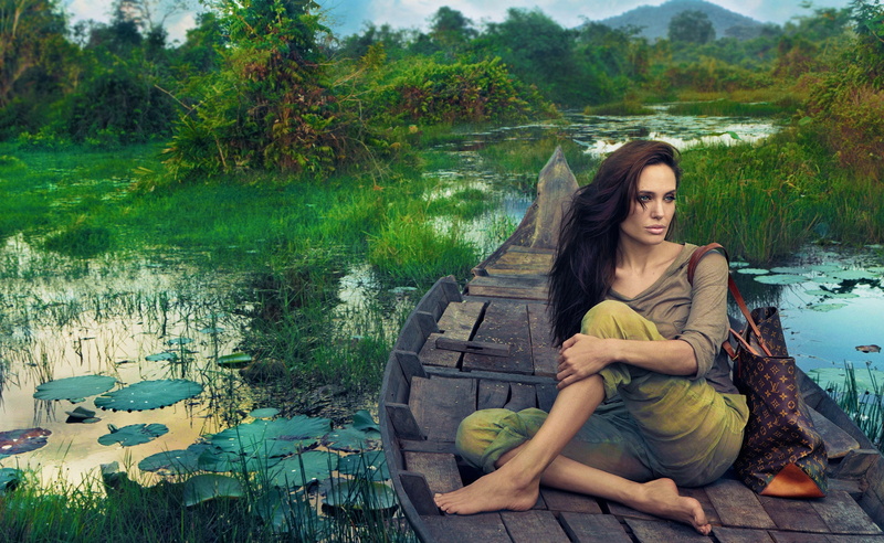contemplation, sitting, front view, 2011, Movies, beautiful woman, casual clothing, real people, one person, beauty in nature, full length, painting, young adult