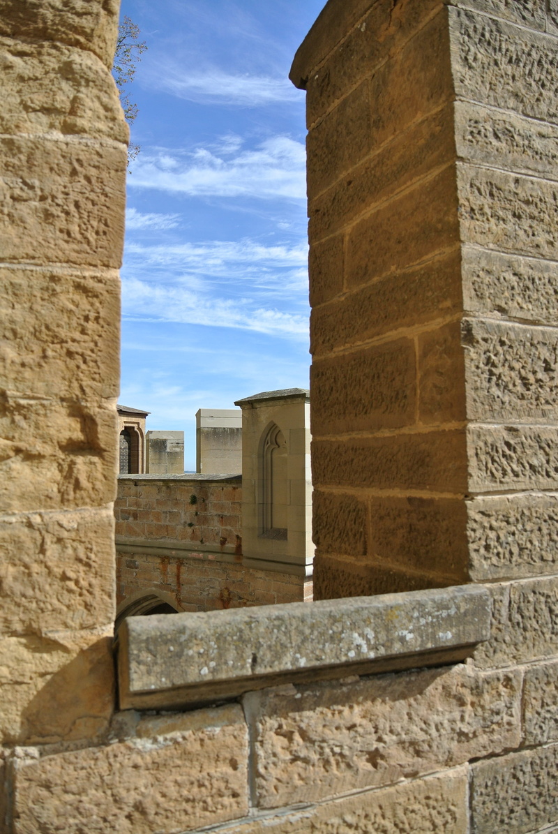 burgruine, wall - building feature, lichtenstein, window, building, building exterior, castles, outdoors, old, wall, 4K, castle, sunlight, built structure
