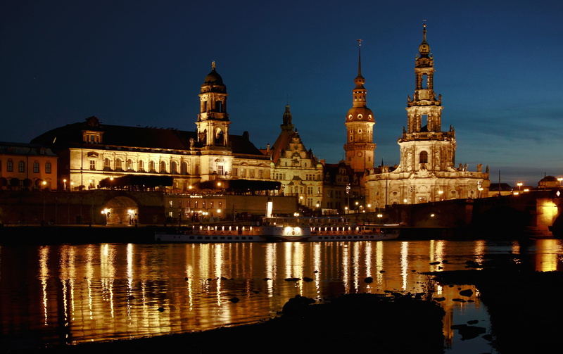 old town, architecture, elbe, travel destinations, tourism, mirroring, dusk, evening, built structure, elbufer, 4K, pointed, river, city lights, dresden