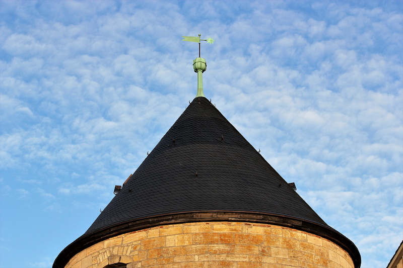 5K, schloss waldeck, place of worship, building, roof, cloud - sky, religion, weathervane, day, lighting equipment, the past, low angle view, tower, built structure