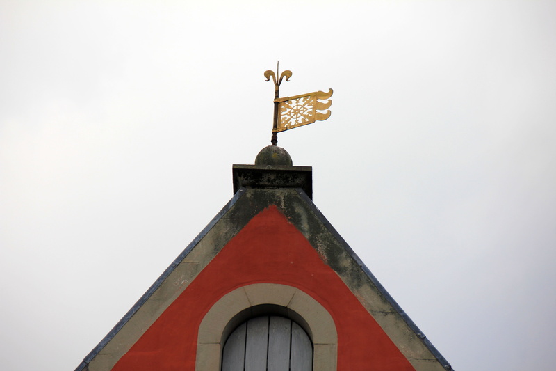 spirituality, cross, architecture, 5K, nature, building exterior, place of worship, tower, outdoors, building, gable, no people, communication, built structure