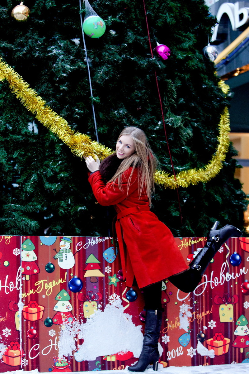 pale, Christmas, Met-Art, MetArt Magazine, glamour, black boots, coats, smiling, happy, long hair, red coat, open mouth, Long Blonde Hair, women, happiness