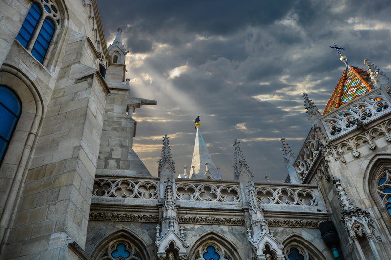 arch, ornate, building exterior, belief, gothic, cloudy, clouds, storm, religion, tourism, dark, concrete, castle, architecture, 5K, cloud - sky, medieval