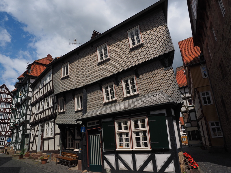 building exterior, wall formwork, facade cladding, residential district, fritzlar, town, window, outdoors, city, wood, downtown, building, stadtmitte, fachwerkhäuser