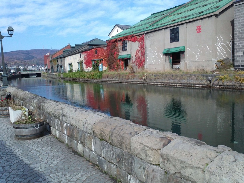 architecture, otaru, canal, outdoors, europe, reflection, lake, house, town, building exterior, hokkaido, cloud - sky, building, sky, city, residential district