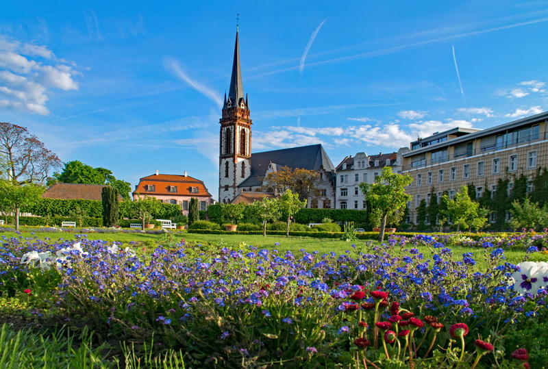 travel destinations, no people, day, places of interest, architecture, spring, sky, built structure, Darmstadt, building, flowering plant, cloud - sky