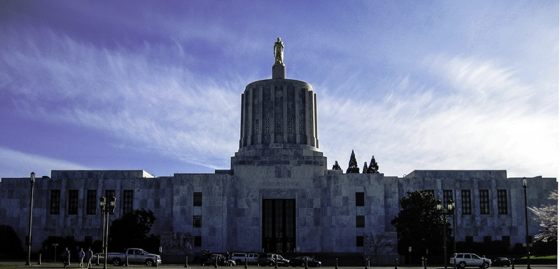famous Place, no people, low angle view, architectural column, state capital, government, building Exterior, salem, city, statue, oregon, capital, Oregon