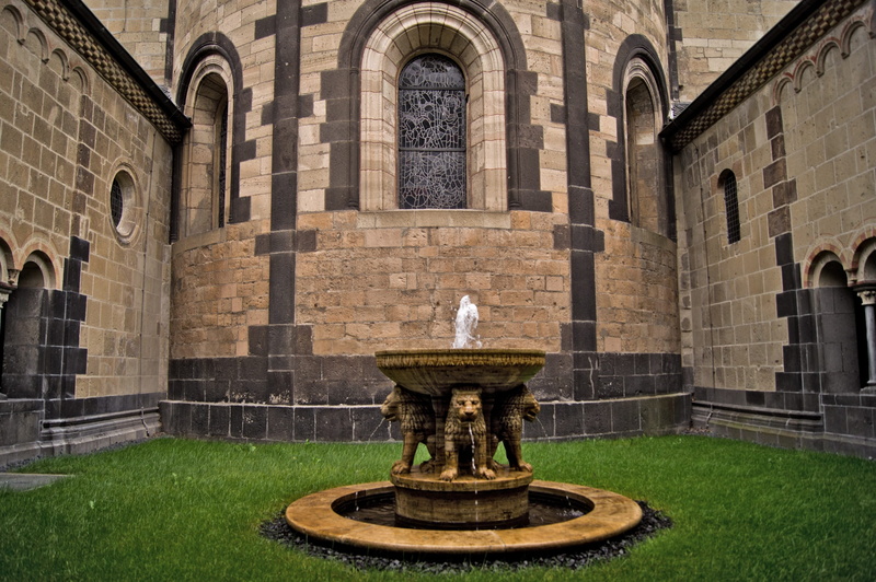 human representation, bird, rest, churchyard, history, place of worship, plant, eifel, old, the past, spraying, rush, nature, outdoors, water, built structure