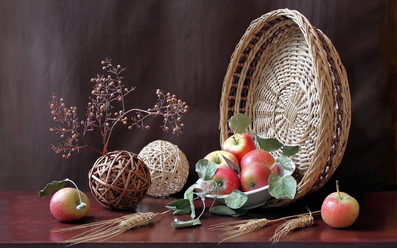 1080P, organic, wood - Material, cultures, apples, fruit, holiday, nature, yellow, close-up, table, ears, ripe, container, multi Colored, summer, healthy Eating