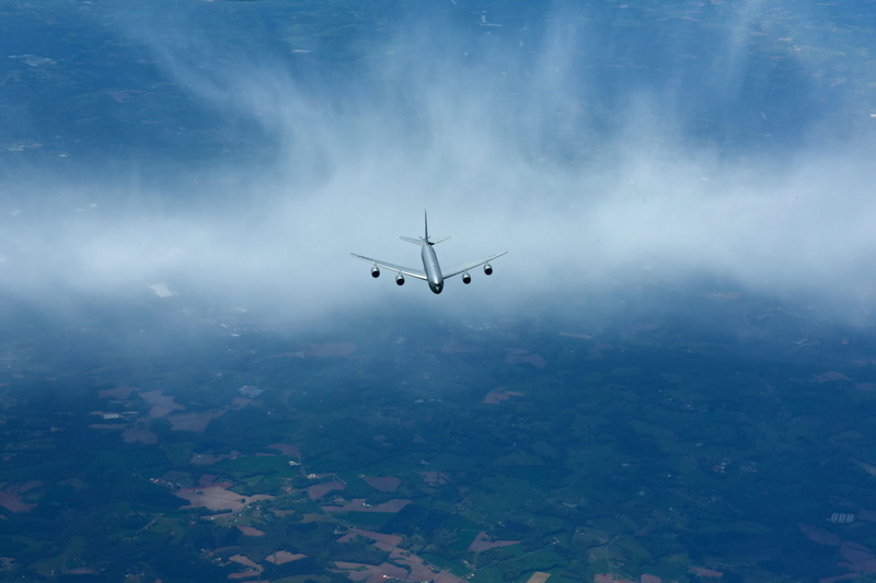 2K, Stratotanker, KC-135R, sky