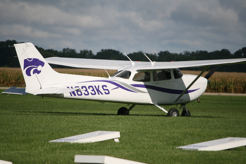 flight, plane, plant, grass, outdoors, aviation, aerospace Industry, 4K, Pilot, aircraft, small, engine, sky, single object, aircraft Wing, Wing, transport