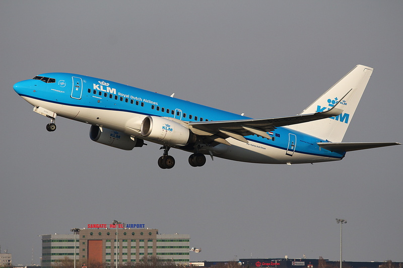 plane, business, piloting, travel, outdoors, 5K, corporate jet, motion, landing - Touching Down, commercial Airplane, journey, mode of transportation