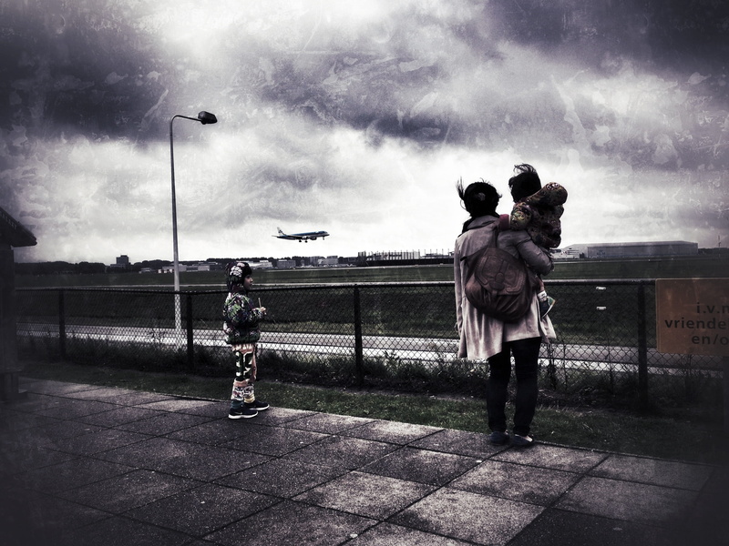 leisure activity, cloud - sky, clouds, standing, Mother, 2K, police force, outdoors, sky, security, casual clothing, two people, togetherness, street