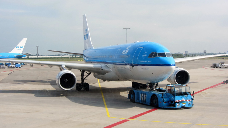 airliner, sky, commercial airplane, aerospace industry, white, klm, no people, runway, day, airport, 4K, travel, land vehicle, journey, air vehicle, schiphol