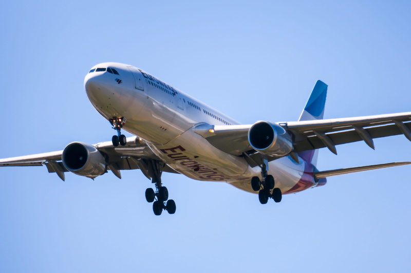 blue, corporate jet, airplane, travel, motion, aircraft wing, target, clear sky, traffic, tourism, flying, day, air vehicle, journey, vacations, chassis