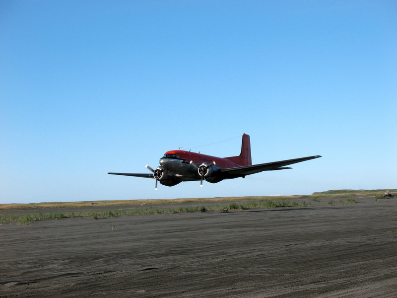 cargo, 1080P, engine, low, dc, pass, aircraft planes, douglas, dc-3, twin
