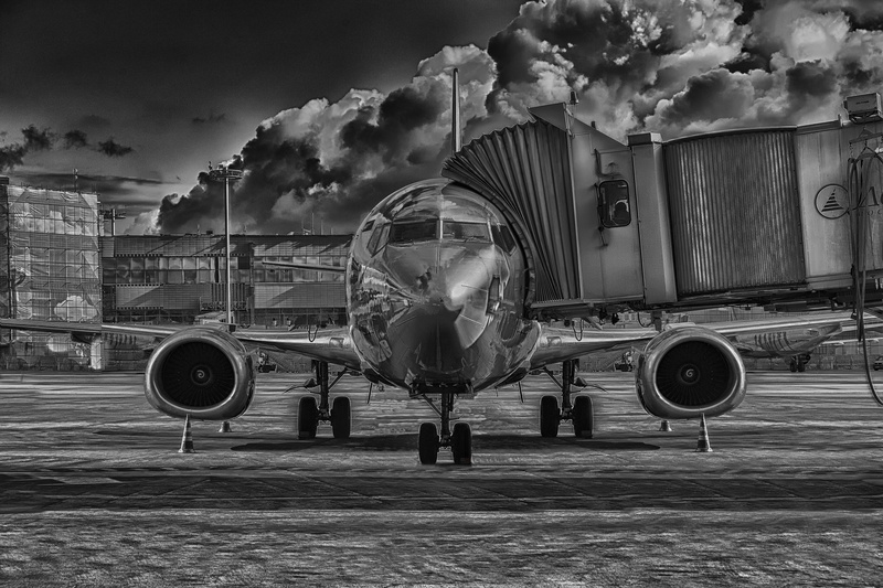 one person, airplane, plane, cloud - sky, sky, bw, 5K, nature, rear view, day, built structure, men, standing, dme, leisure activity, chrome, moscow, women