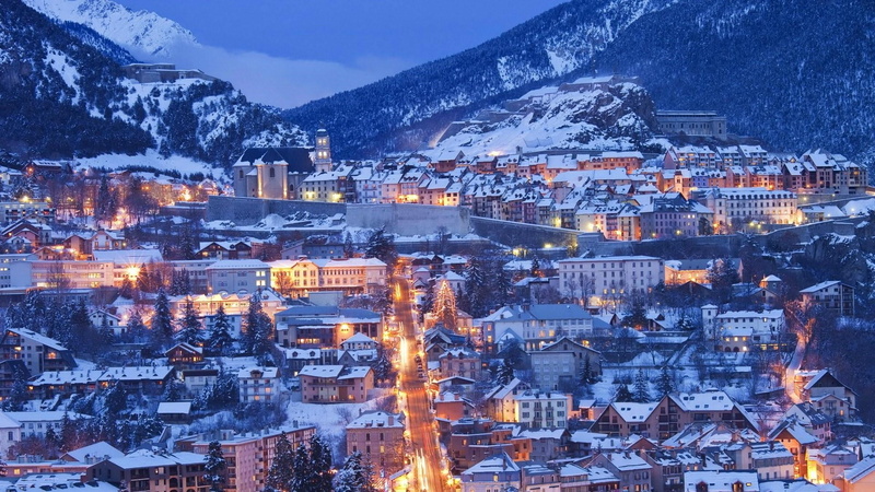 mountain, architecture, snow, hill station, sky, cityscape, mountain range, mountain village, village, townscape, winter, city, no people, 1080P, nature