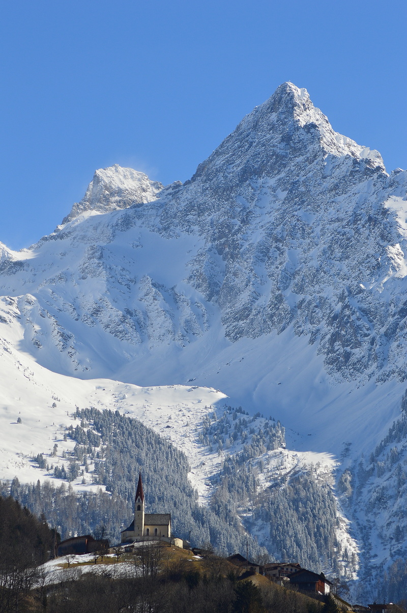 beauty in nature, mountains, sky, snow, tranquility, alpine, clear sky, non-urban scene, austria, mountain peak, tranquil scene, mountain, 5K, day, idyllic