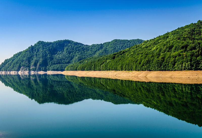 mirror, non-urban scene, clear sky, green color, Romania, The Fagaras Mountains, 4K, idyllic, reflection, plant, water, mountain, no people, Vidraru Arges river
