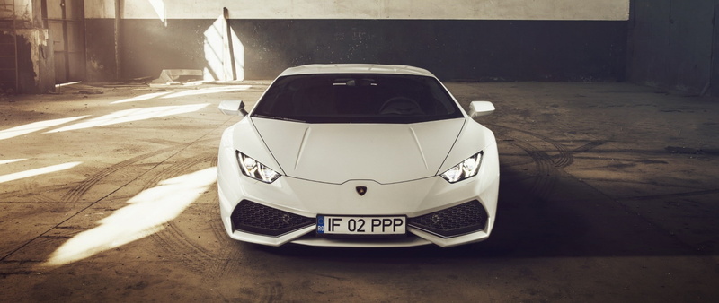 transportation, still life, single object, city, Romanian, #taranculamborghini, close-up, architecture, sunlight, no people, Lamborghini, mode of transportation