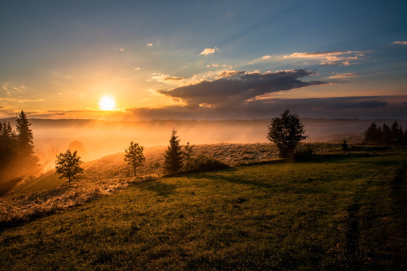 landscape, sunset, sun rays, hill, nature, 4K, trees, Romanian, mist