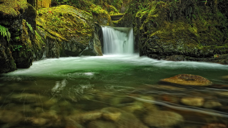 motion, 2K, waterfront, scenics - nature, land, nature, beauty in nature, flowing, blurred motion, long exposure, water, nature beauty desktop hd images 2560x1440