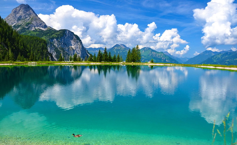 shore, blue, beautiful, water, trees, lovely, nice, waters, surrounded, lake, crystal, austria, reflection, nature, mirrored, 720P, mountains, ehrwald