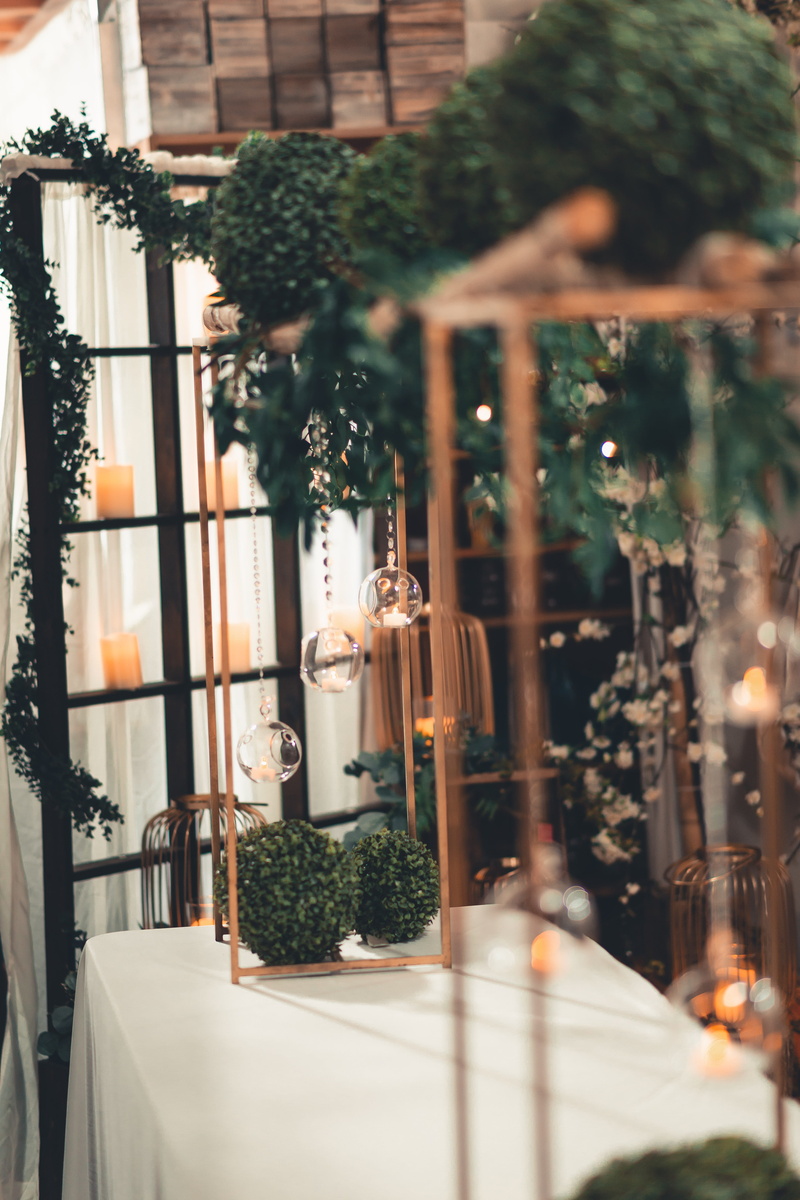 no people, colors, indoors, candles, built structure, glass - material, nature, candlelight, tablecloth, table, 5K, selective focus, lighted, daylight