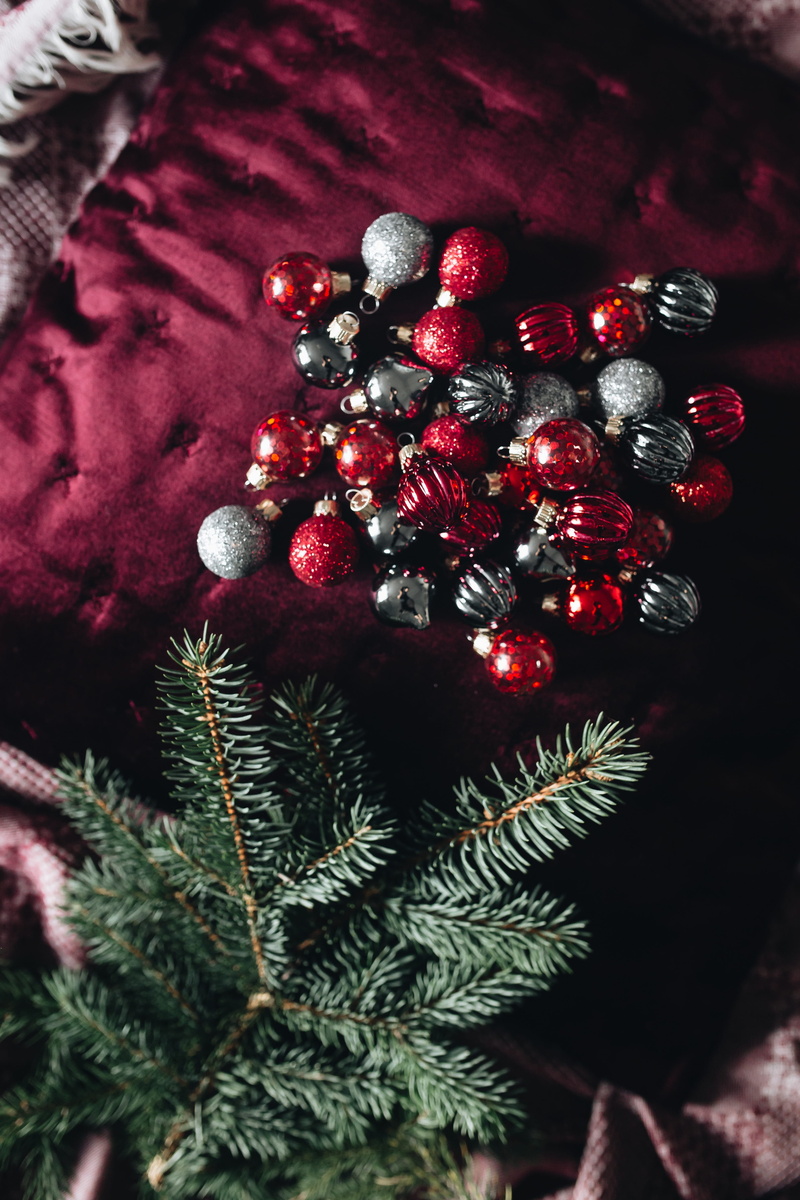 decoration, 4K, freshness, xmas, elegant, indoors, christmas ornament, red, food, christmas decoration, balls, christmas, modern, food and drink, holidays